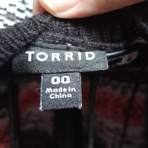 Torrid XL/OO Plus Sized Sweater - Picture 2 of 2
